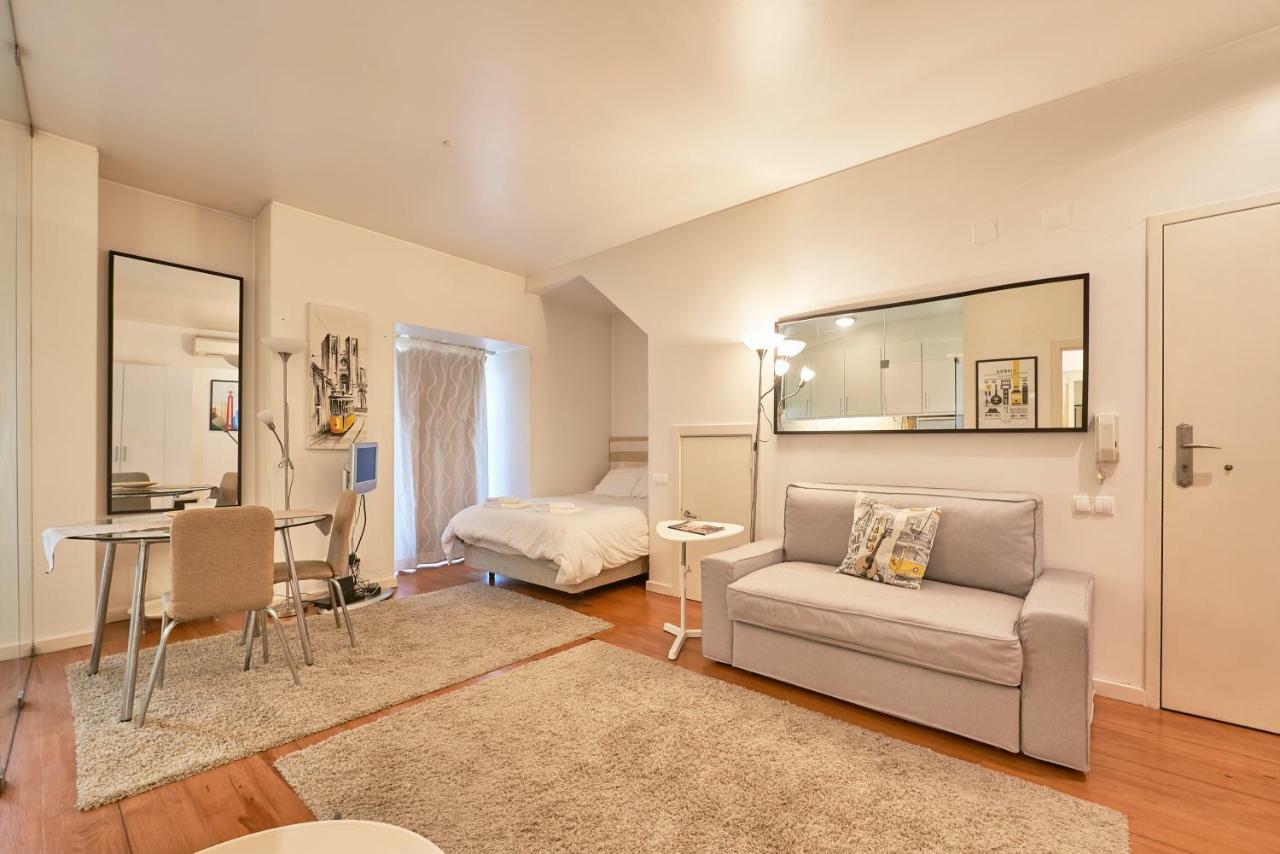 Salgadeiras Suites - Bairro Alto ลิสบอน ภายนอก รูปภาพ